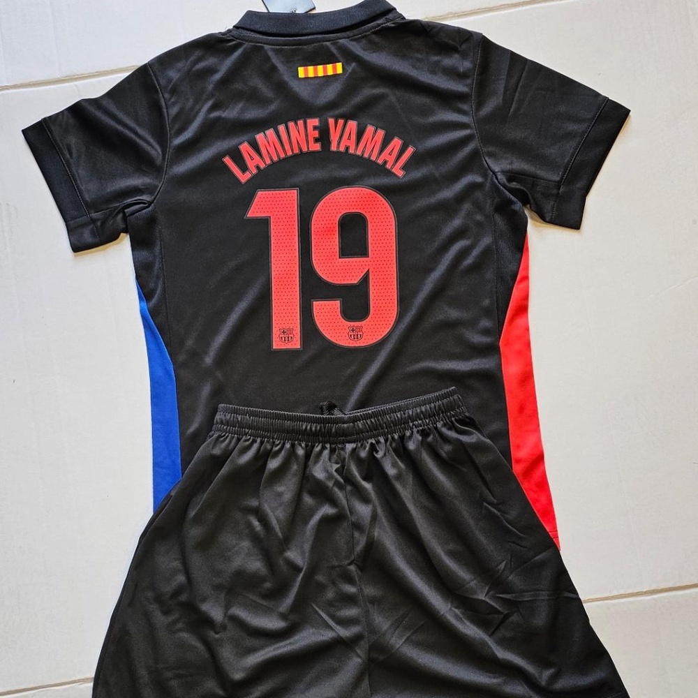 Lamine Yamal kit set 2 pc short and jersey